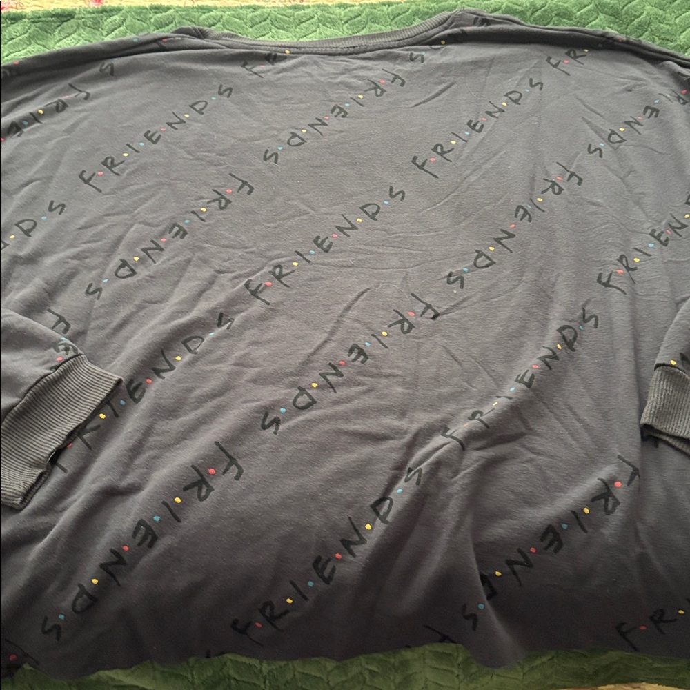 Friends Pajama Lounge Sleep Top All Over Friends Print Long Sleeve Gray 3X - Picture 3 of 7